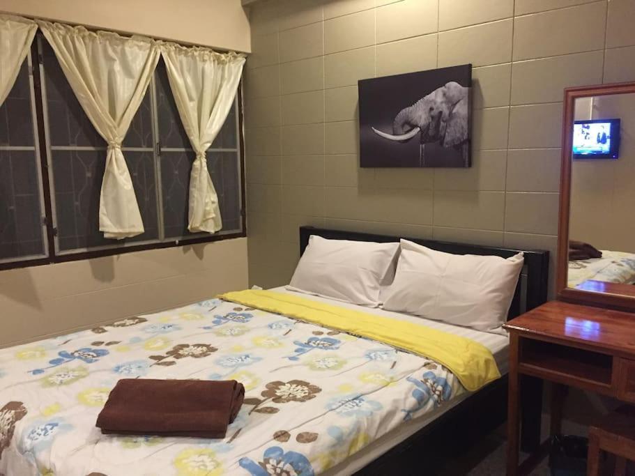 Nett Hotel Lop Buri Exterior foto